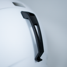 Load image into Gallery viewer, Daytona Steeze Snowboard Helmet - Adjustable Helmet for Men, Women &amp; Youth - Dull Chalk White Finish
